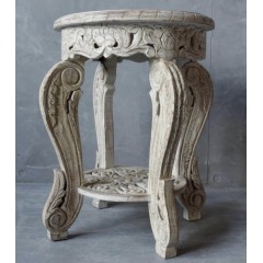 Rzeźbiony drewniany stolik 61x46x46